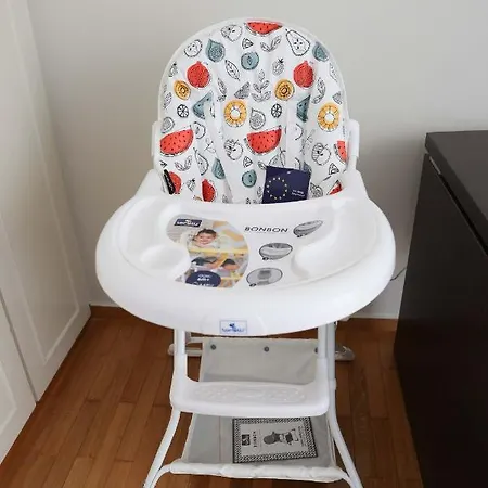 Spacious View Of Square 칼라마타