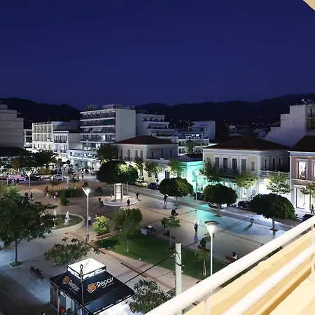 Spacious View Of Square Kalamáta