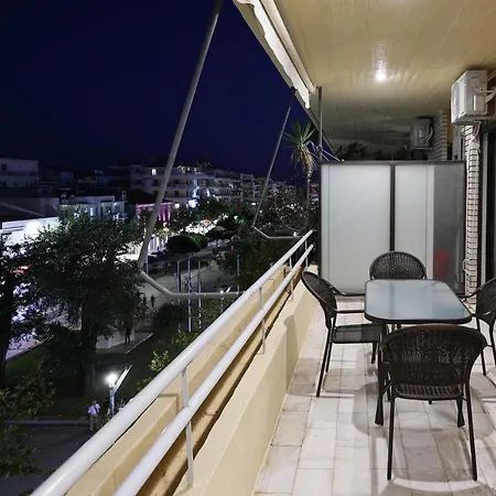 Apartamento Spacious View Of Square Calamata