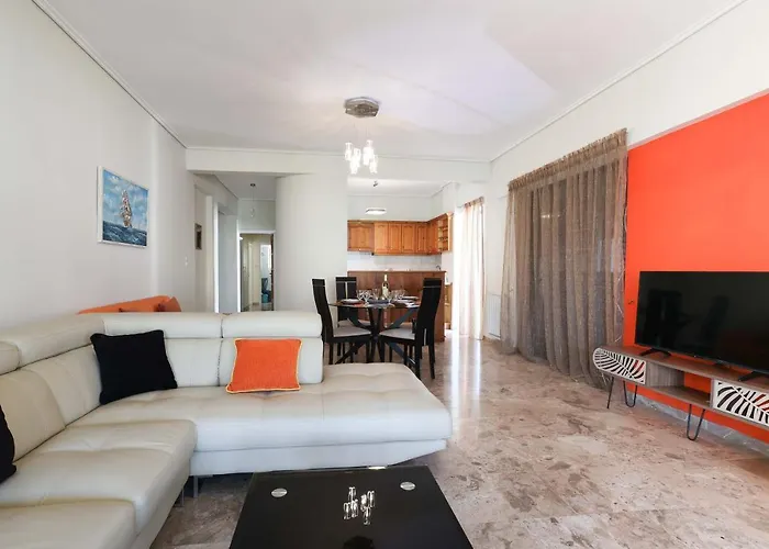 Appartamento Spacious View Of Square Kalamata